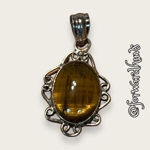 Tiger’s Eye Pendant in 925 Sterling Silver